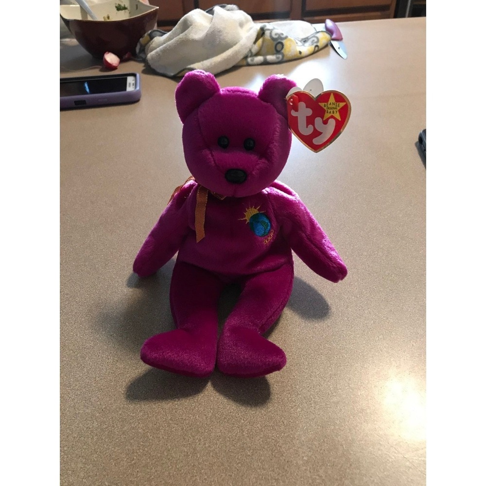 Beanie Baby millenium 2000 edition